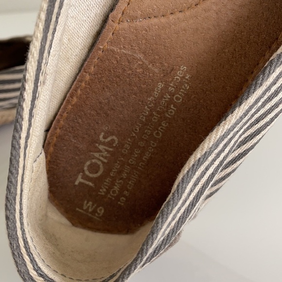 Toms University Ash Grey Striped Espadrille Flats - Picture 9 of 10